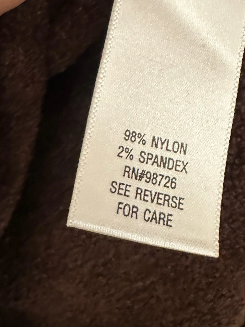 Knit fit brown neck